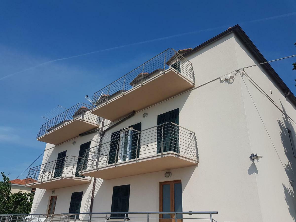 Da Rino Apartment Cipressa Exterior foto